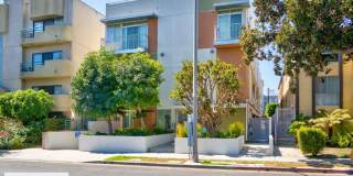 Contemporary 2 bedroom 2.5 bath at the heart of LA Gallery 7