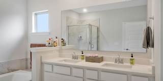 Like-new 4BR/3BA home in desirable St. Clair Place! Gallery 23