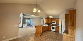Spacious Duplex Available in a Great Location! Gallery 4