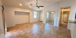 *NEW* Custom Paint/*NO* Carpet 3 BD/2 Bath Spacious Surprise Home! Gallery 5