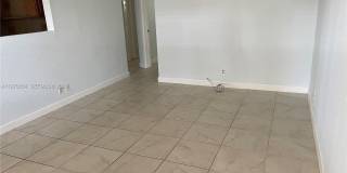 2607 NE 8th Ave Gallery 8