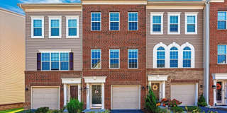 3 level townhouse (newer construction) in Jefferson Place Community available early May! Gallery 1