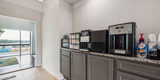 The Lake Shore Apartments Gallery 17