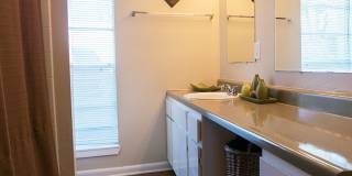 Willow Gardens Apartments Gallery 9