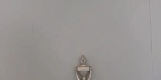 Bright 2 Bedroom / 1 Bathroom Upstairs Unit with Mountain View Gallery 7