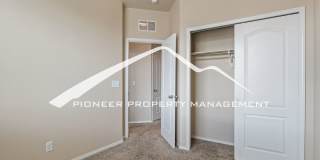 Low-Maintenance Living with Mountain Views! 3BR Townhome, 2-Car Garage & A/C Gallery 17