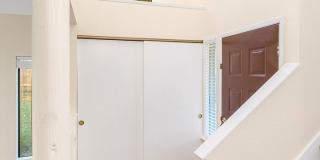 Redmond 3 Bedroom 1.5 Bath Garage Duplex Gallery 16