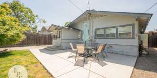 Beautifully Updated Fresno Tower Home, 3BR/2BA, plus Solar!! Gallery 25