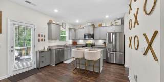 Like-New 4 bedroom 2.5 bathroom home with Custom Touches, open floor plan AND a Cul-de-sac lot! Must see! Gallery 13