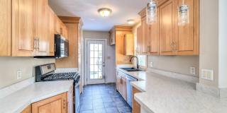 137 W Johnson Ave Gallery 15