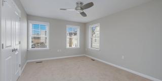 412 WOODCREST Drive SE Gallery 32