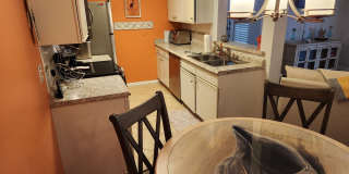 South Bay Lakes 2-Bedroom, 2-Bathroom Condo Gallery 4