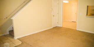 Townhome In Westbrook Near Campus--Pre-lease for the Fall Gallery 4
