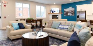 Huntington Exchange Dover Gallery 26