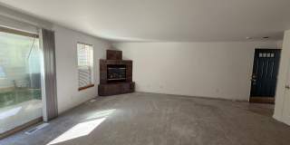 2 Bed/2 Bath Apartment Located Near OSU/COCC Campus - Attached Garage Gallery 4