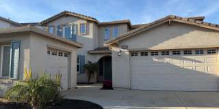 Ideal Discovery Bay rental in The Lakes! 4 bedrooms and 3 1/2 bathrooms! Over 3,330 square feet! Gallery 1