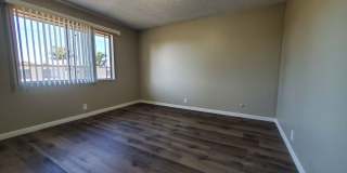 Spacious 1 Bedroom 1 Bath Upstairs Apartment Gallery 17