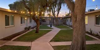 4760 N 28th St Gallery 16