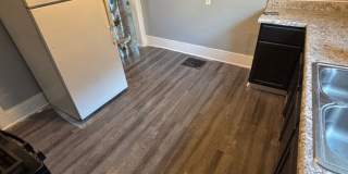Large 4 bedroom 2 bathroom House Gallery 11