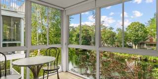 Furnished Pet-Friendly 30-Day Extended Stay Riverfront Condo Gallery 26