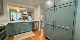 Available 8/1. Beautiful FURNISHED End-Unit Townhome in Central Mt Pleasant! Gallery 7