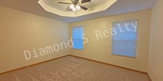 Charming 3 Bedroom in Desirable South Neighborhood! Gallery 7