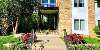 Studio and One Bedroom Apartment Homes at 2012 Aldrich ave S. Gallery 3