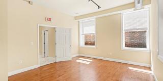 338 N CHARLES Street Gallery 22