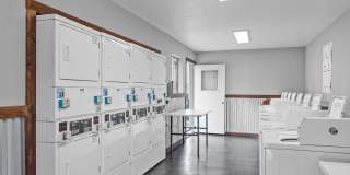 Peaks at Live Oak Peaks at Live Oak Gallery 21