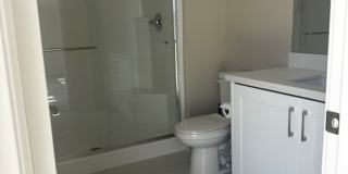 SPACIOUS 3 BEDROOM 3.5 BATH TRI-STORY TOWNHOME Gallery 9