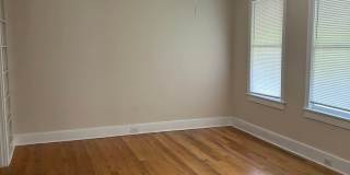 2 Bedroom House off of Rosewood Available Now Gallery 5