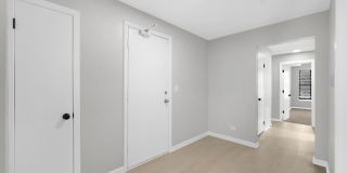 Commons - 5051 S Forrestville Gallery 44