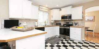Spacious 5-Bedroom Coeur d'Alene Place Home with Theater Room Gallery 4
