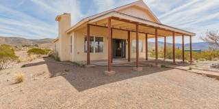 Home with Amazing Vews! Gallery 1
