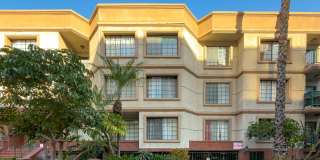 Spacious 3BR Condo in Downtown Glendale! Gallery 1