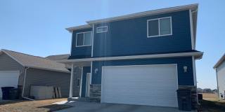 3 bed, 3 bath Single Family Home Gallery 1