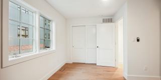 699 GIDDINGS Avenue Gallery 9