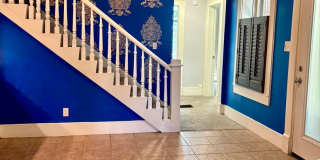118 E Oak St #1 Gallery 7