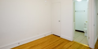 5335-5345 S. Kimbark Ave. Gallery 25