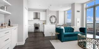 Left Bank Gallery 33