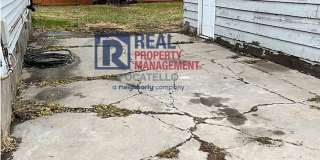 4 bedroom 2 bath - 1 Car Detached Garage - Small dog negotiable Gallery 27