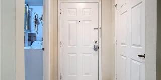 3 bedroom 2 bathroom Condo in the Gardens at Beachwalk Gallery 4