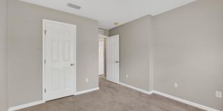 7152 STONELION Circle Gallery 18