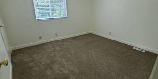 Charming 2 bedroom 1 bath townhome available! Gallery 36
