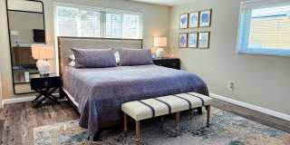 Seasonal Short-Term Venice Island Townhouse Steps from Venice Beach! Gallery 37