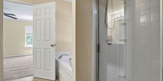 Beautiful  3 bedroom Townhome Living in Apex, NC Gallery 20