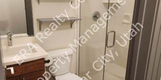 Move-in Bonus! 2 Bed, 2 bath + Office or Den. Gallery 18