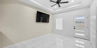 1513 W B Street Gallery 3