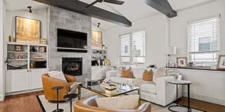 This luxurious townhouse on Cherry St. Gallery 23