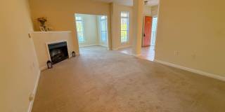 Special Rate! SPACIOUS 1 Bed 1.5 Bath Condo with Sunroom and AMENITIES!!! Gallery 1